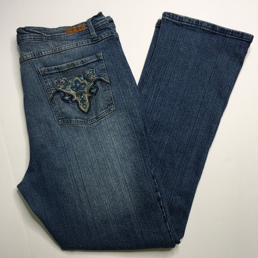 Village Jeans Back Pocket Detail Sz 22